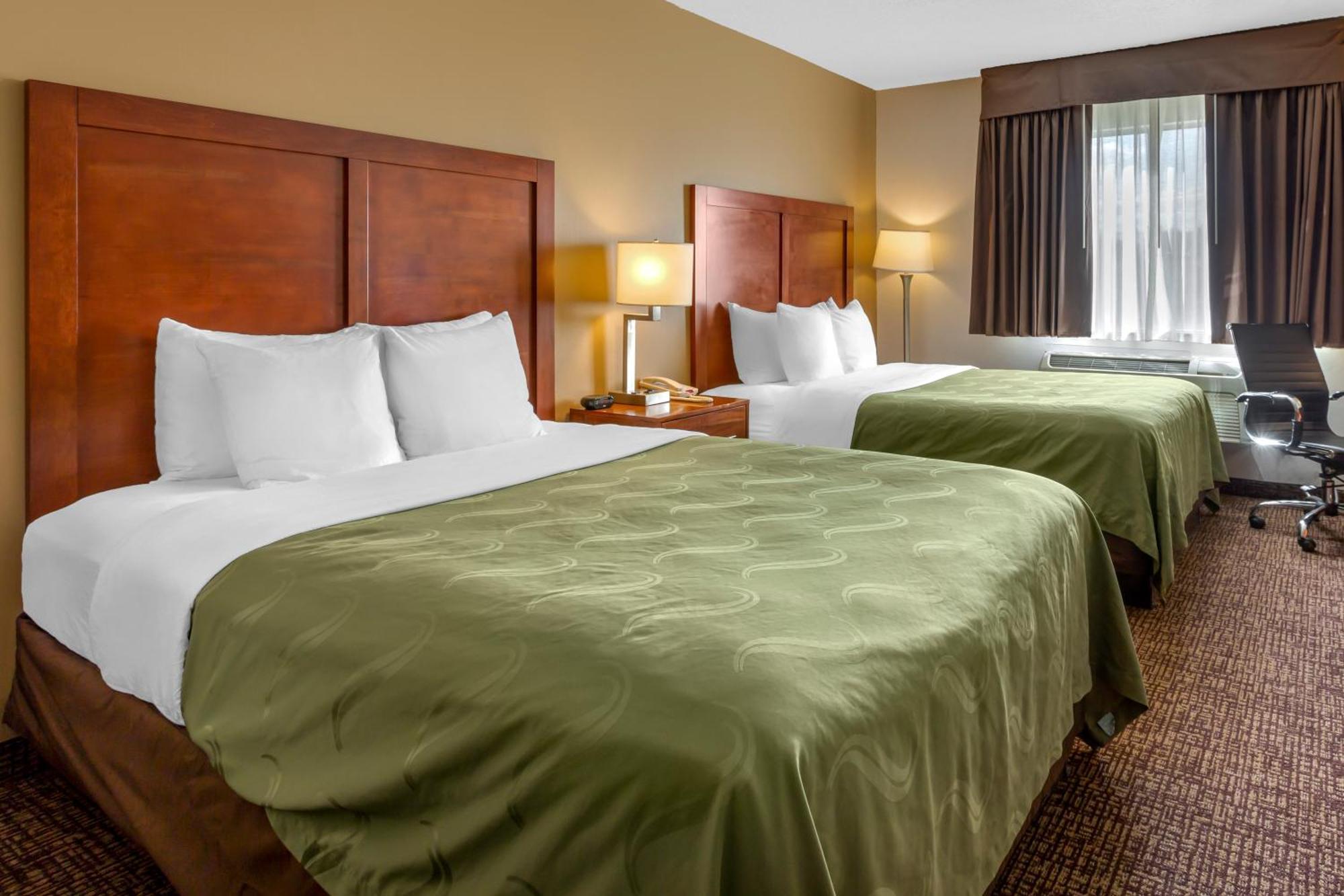 Quality Inn Logan Near University Экстерьер фото