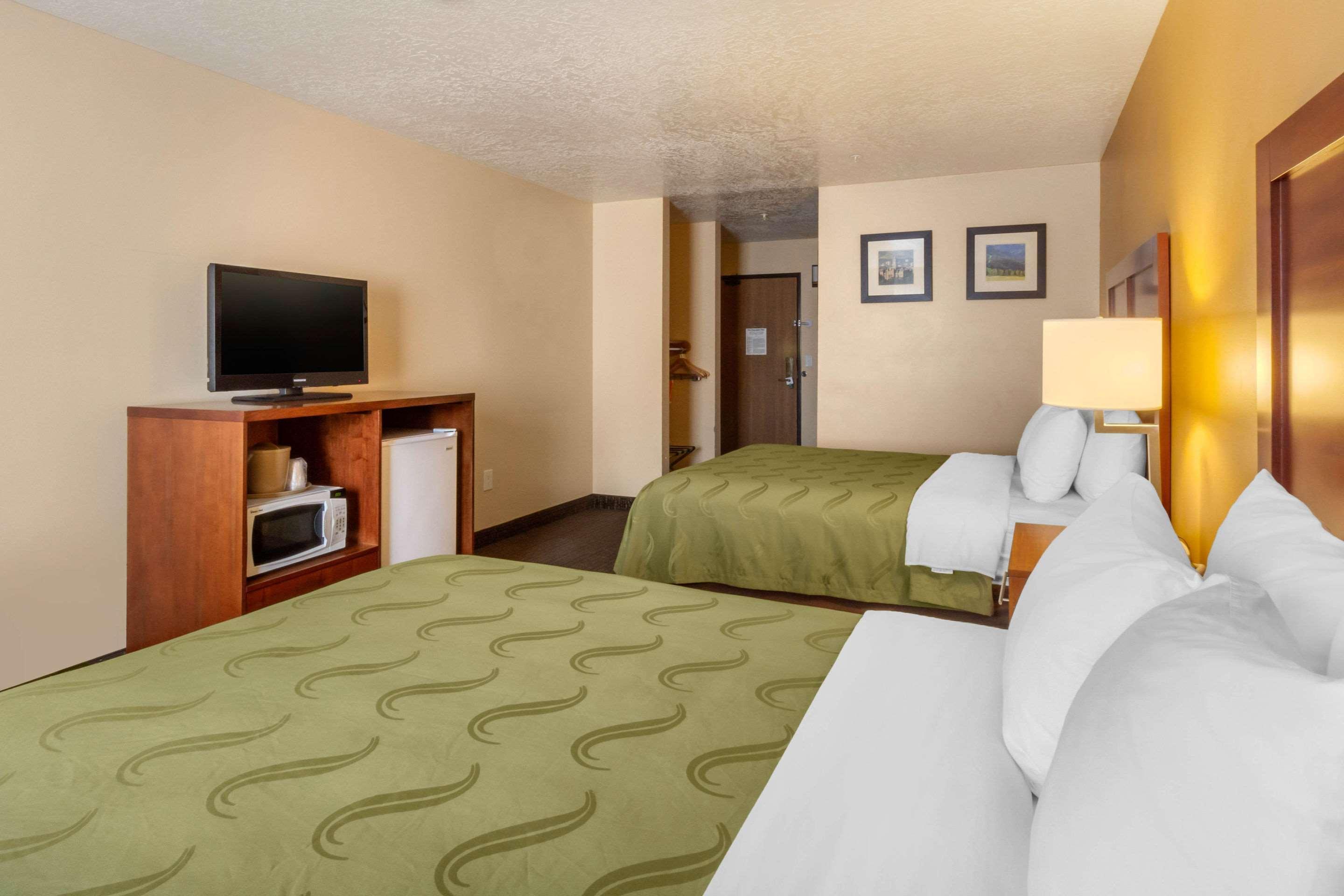 Quality Inn Logan Near University Экстерьер фото