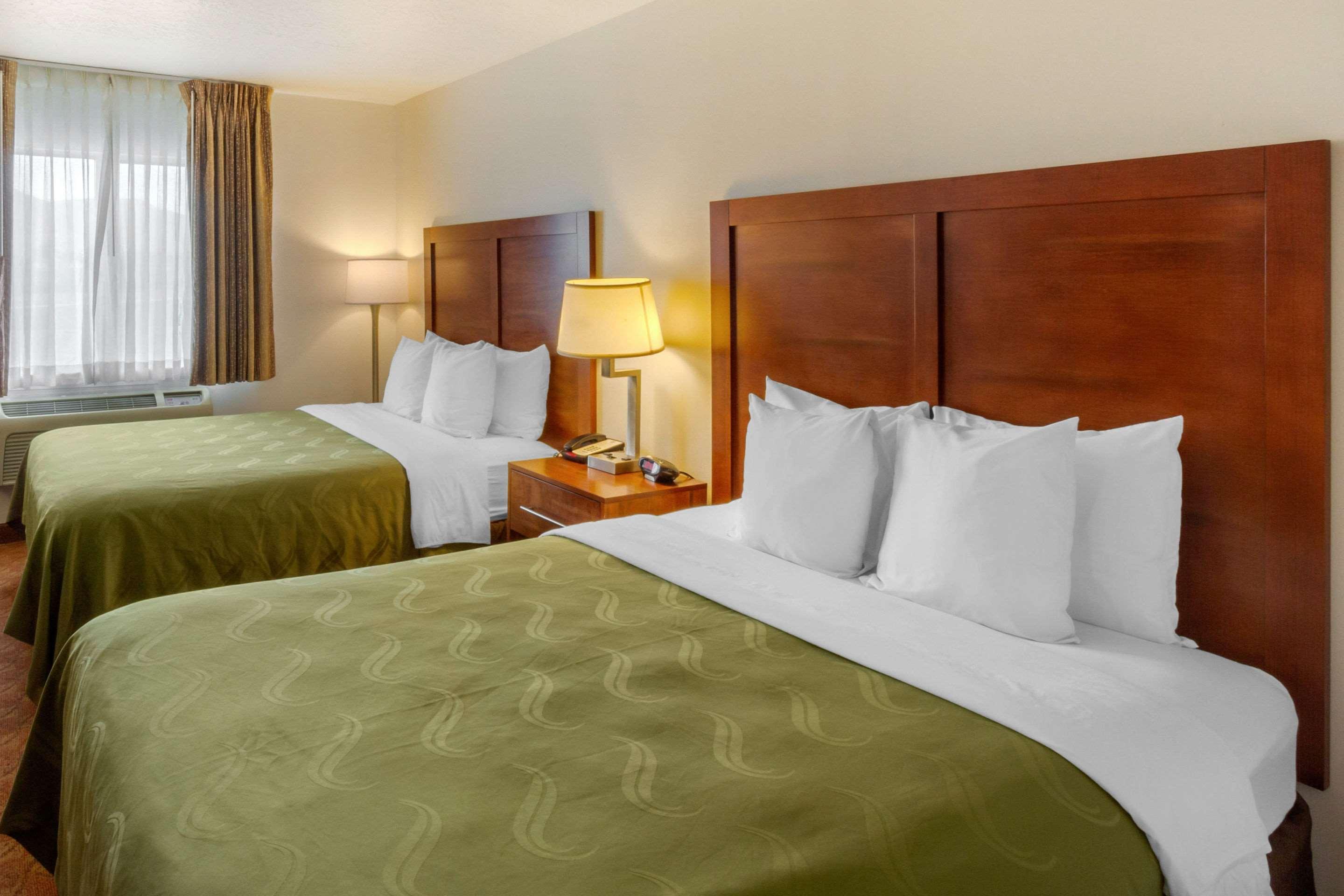 Quality Inn Logan Near University Экстерьер фото