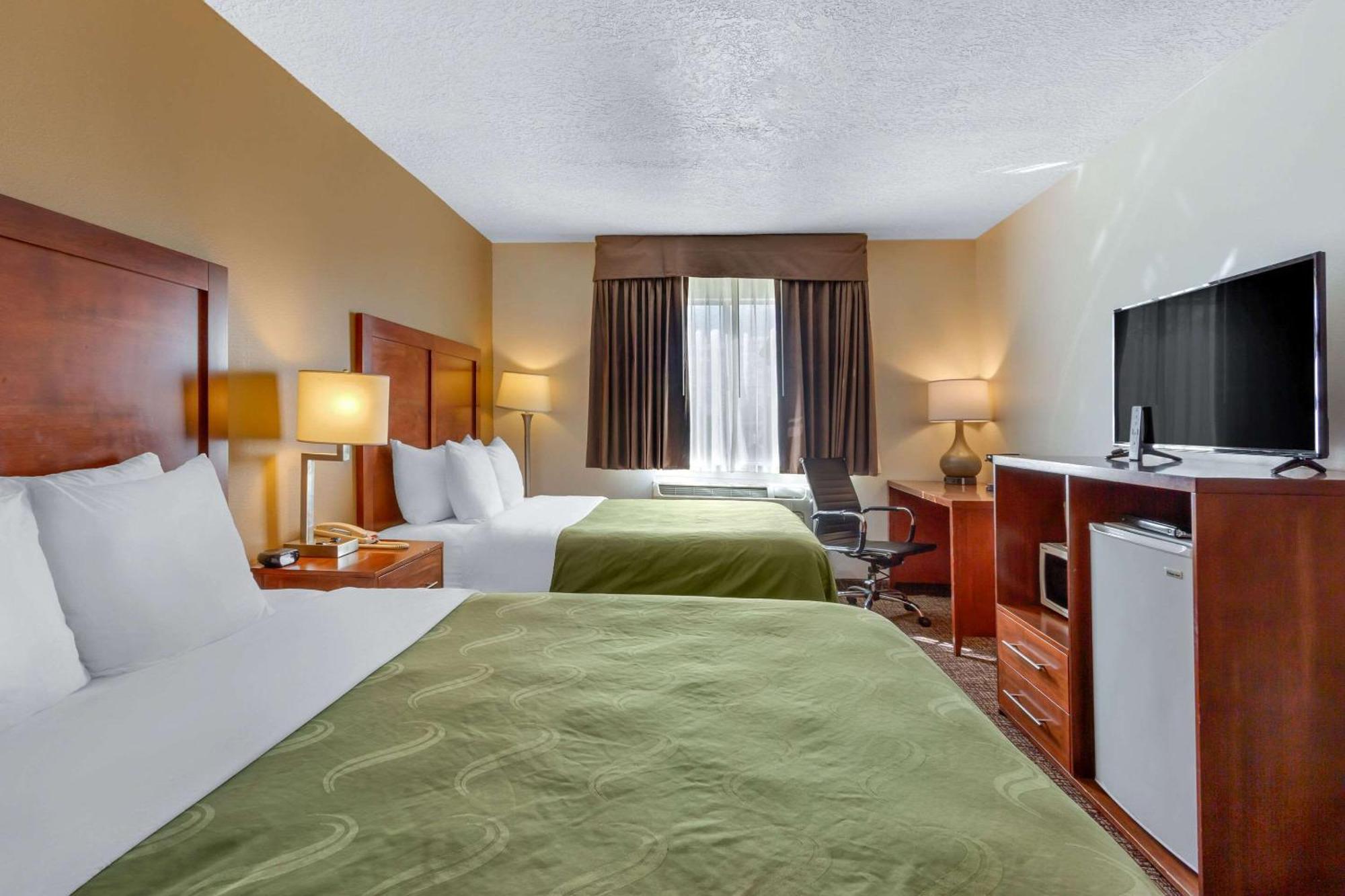 Quality Inn Logan Near University Экстерьер фото